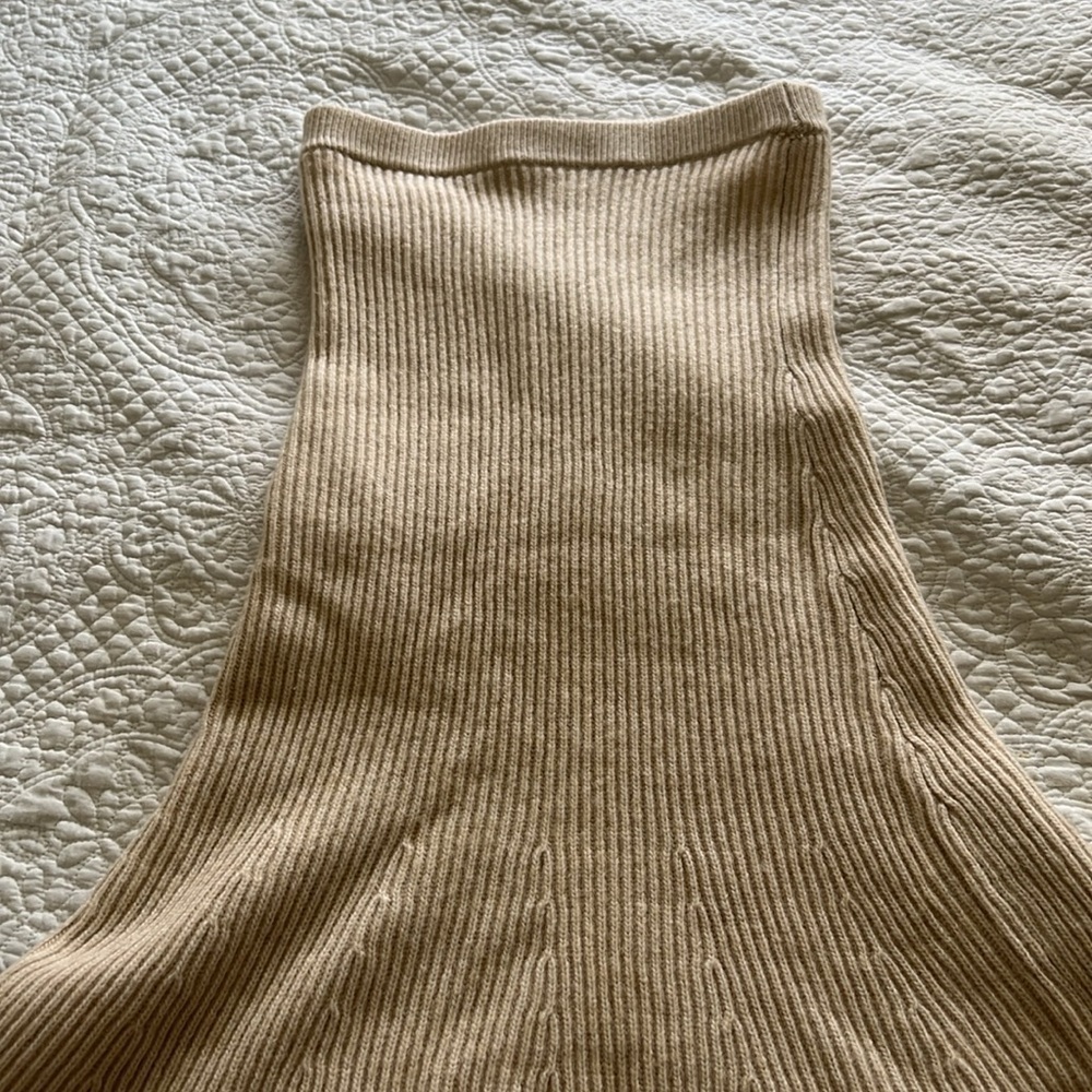 H&M Ribbed Knit Skirt - Picture 2 of 7